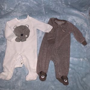•Bundle• Footed PJs!